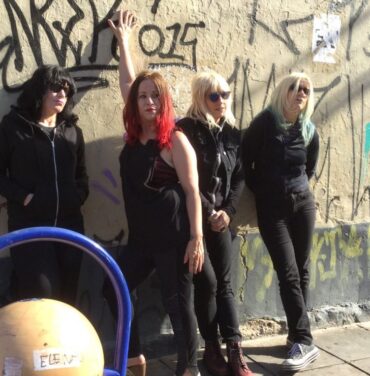 L7 estrena 