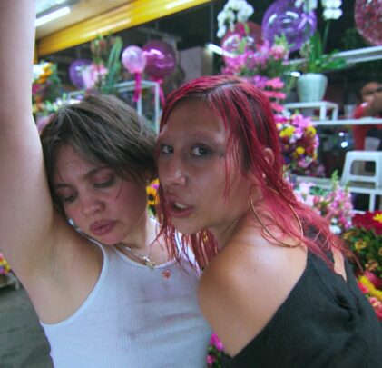 Lee Eye y Simona juntas en “Fantasmas”