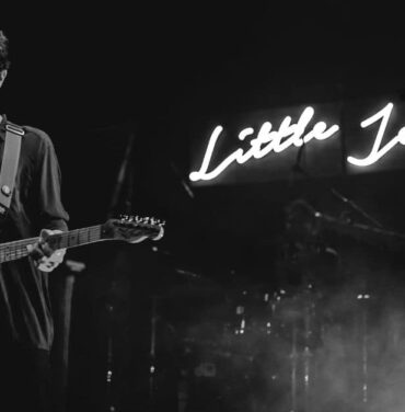 Little Jesus: azul se siente todo