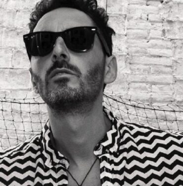 LEO comparte el sencillo “Nuestro Universo”