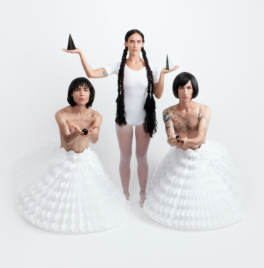 La Chica — La Loba