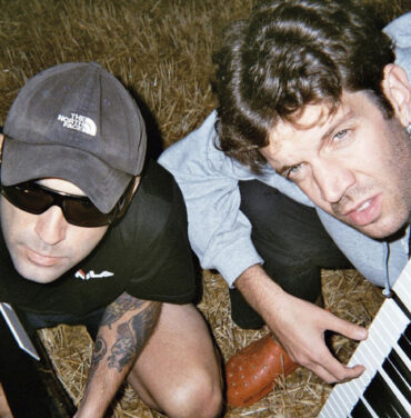 La Élite estrena video para “Bailando”