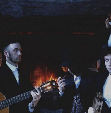 La Femme libera su nuevo tema, “Le Sang De Mon Prochain”