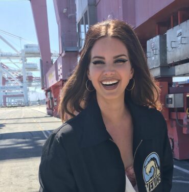 Lana Del Rey interpreta tema de Leonard Cohen