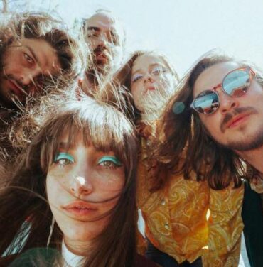 Las Robertas estrena “Awakening”