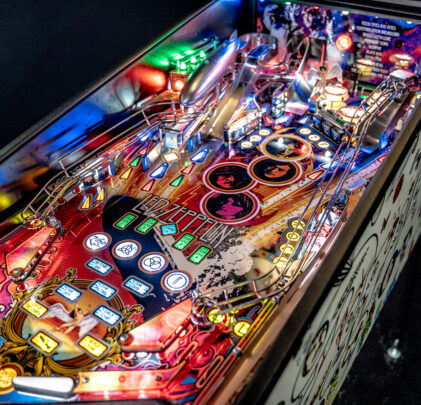 Led Zeppelin lanza al mercado tres máquinas de Pinball