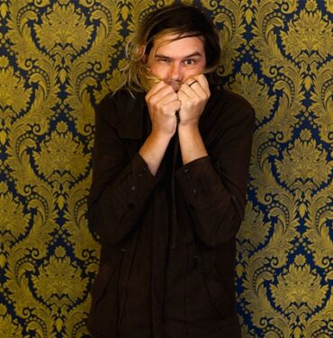 Liars comparte nuevo sencillo