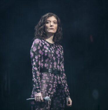 Checa el cover de Lorde a St. Vincent