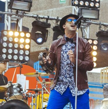 Los Amigos Invisibles inauguran TagCDMX