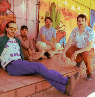 PREMIERE: Los Nasdrovia presenta videoclip para “Cortisol”