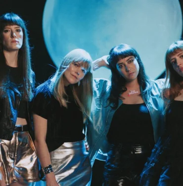 Los Bitchos presenta “La Bomba”