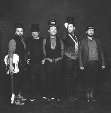 Entrevista con Love of Lesbian