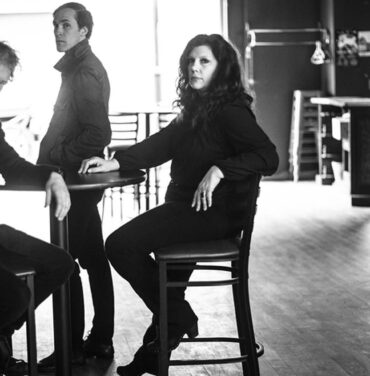 Low prepara nuevo álbum y estrena cover a Bob Dylan