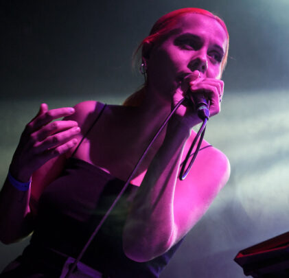 Lucia Tacchetti + Pollo Bruxo en el Foro Indie Rocks!