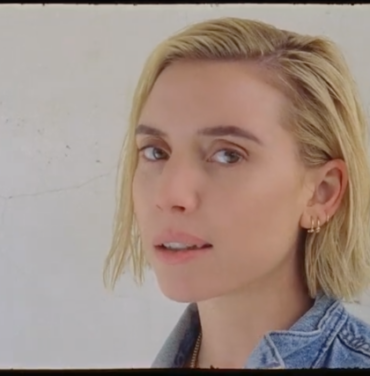 Lykke Li lanza dos temas