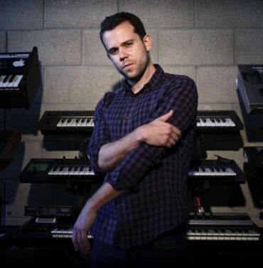 M83 regresa con el soundtrack de una película