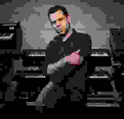 M83 lanza remix en 8 bits de 