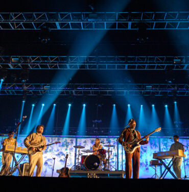 Metronomy en el Pepsi Center WTC