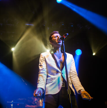 Adanowsky: Miles de cogidas en un viernes de quincena