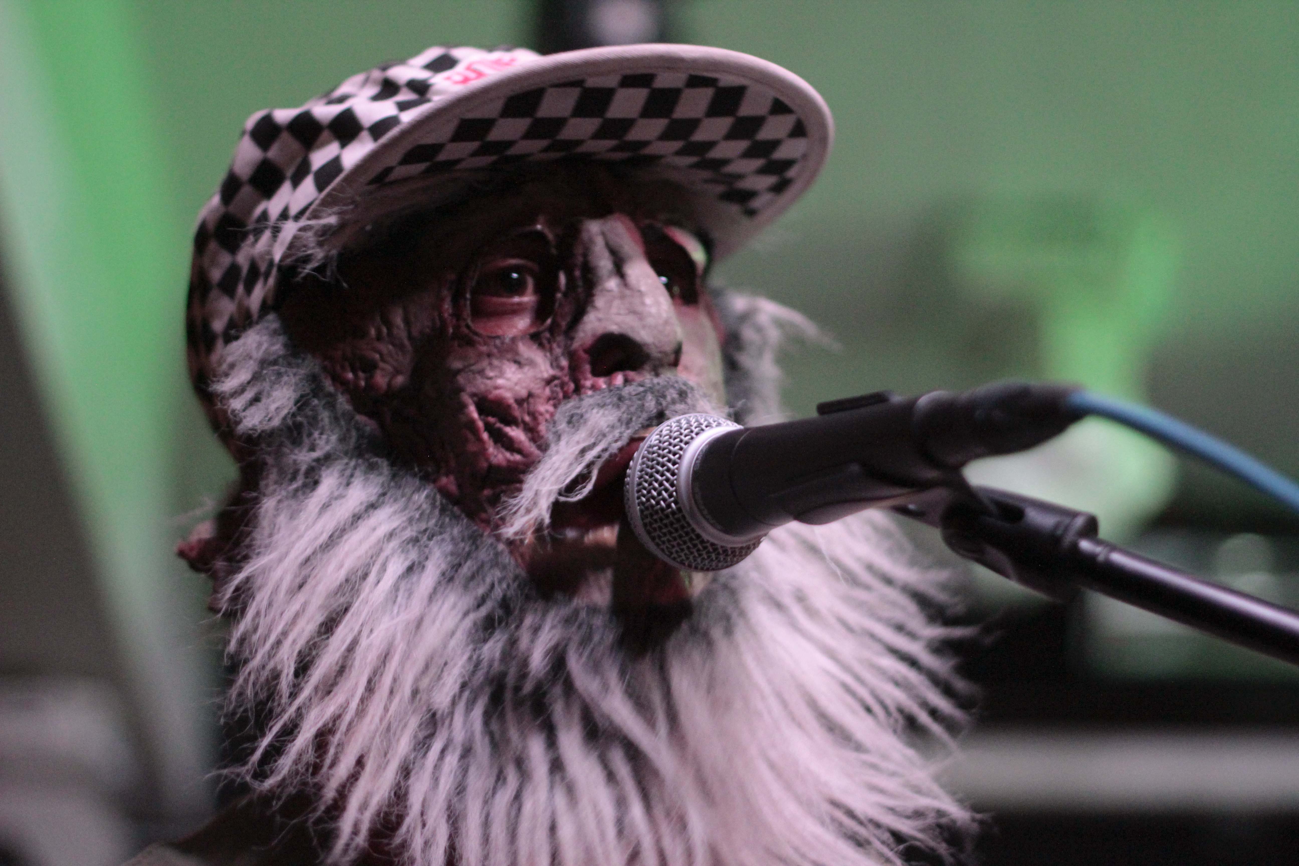 Quebrantahuesos: Noche de punk en Pasagüero