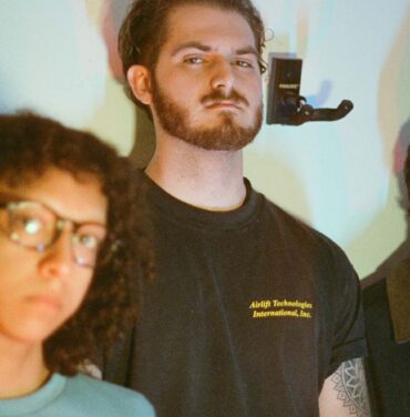 MOLD!, psych rock entre la rebeldía y la nostalgia