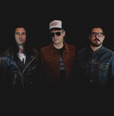 Así suena “Colisión”, el nuevo sencillo de MOLE