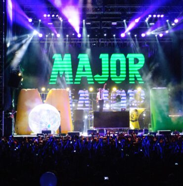 Loud Blue: A Punto de Elevarse