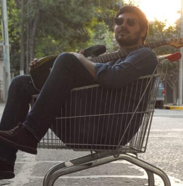 Escucha “Martes Nebuloso”, nuevo sencillo de Mariano Boratti