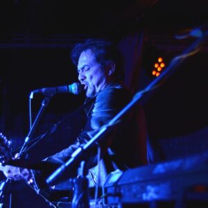 A Place To Bury Strangers en Caradura