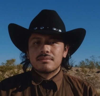 Mascabado y Rosas comparten sentimientos en “Carne Rancia”