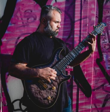 Mestis anuncia disco y estrena canción