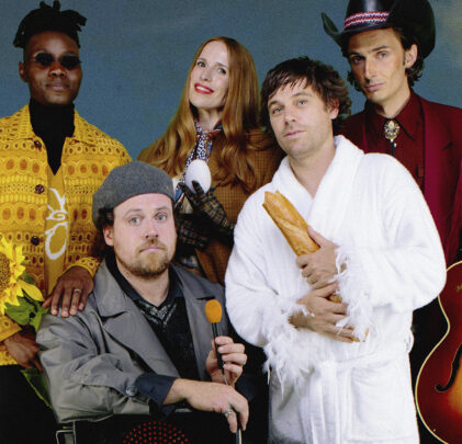 “Right On Time”, el nuevo videoclip de Metronomy