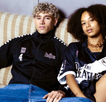 Meyba y The Beatles presentan camisetas oficiales de fútbol