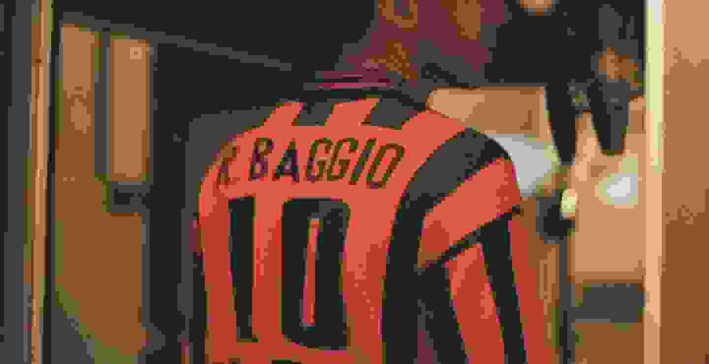 Miles Kane rinde homenaje con “Baggio”