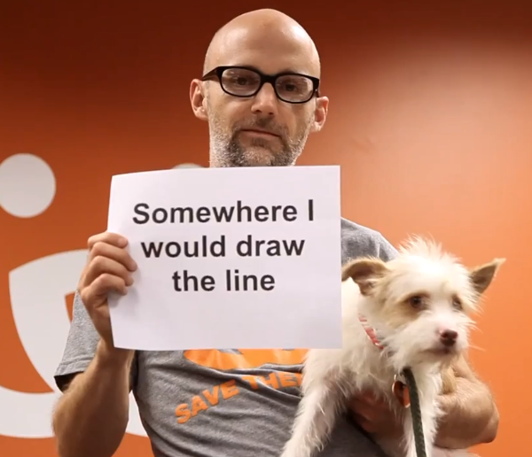 Moby comparte lyric video para 