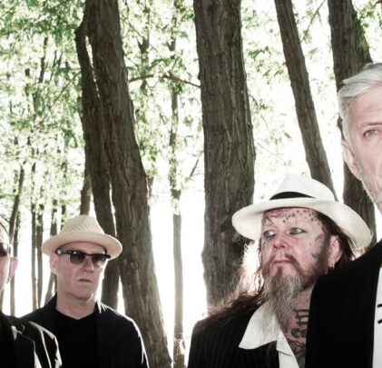 Entrevista con Modern English