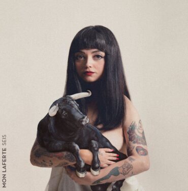 Mon Laferte — SEIS