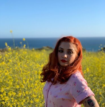 Mon Laferte publica el video oficial para “Amado Mío”