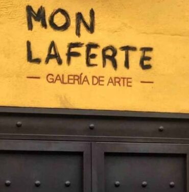 Mon Laferte inaugurará su propia galería de arte