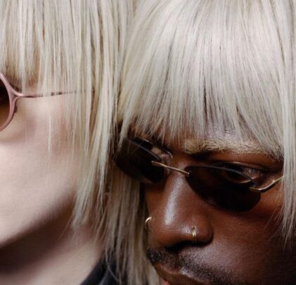 Moses Sumney y Hayley Williams hipnotizan con “I Like It, I Like It”