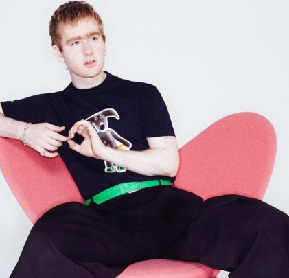 Mura Masa comparte su nueva canción, “bbycakes”