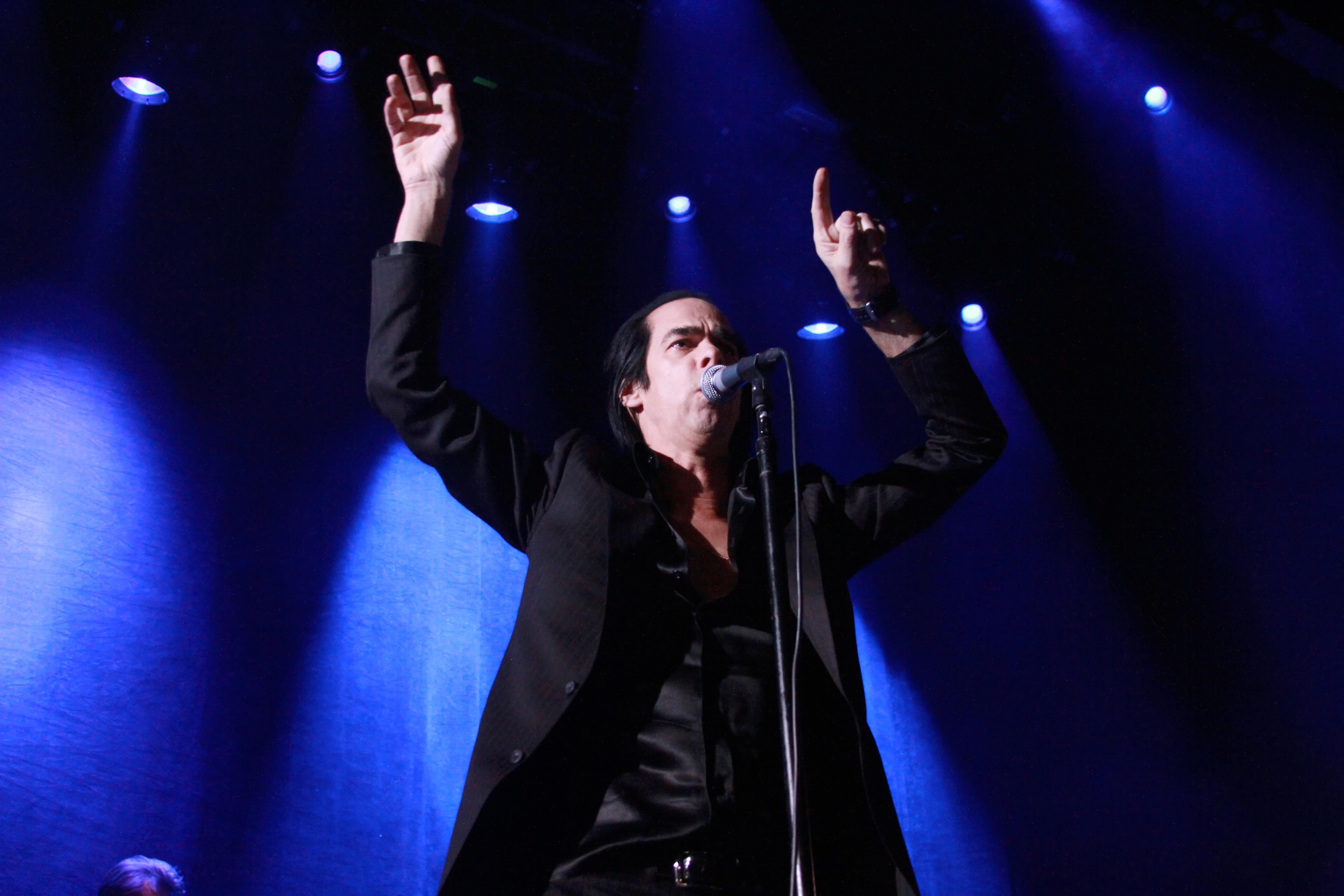 ASESINOS Y ROMANCE: Nick Cave & The Bad Seeds en El Plaza