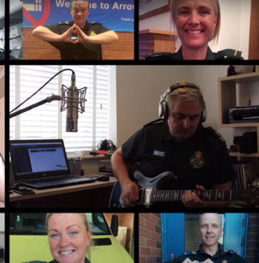 Paramédicos interpretan “Times Like These” de Foo Fighters