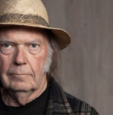Sigue la guerra, Neil Young arremete contra Spotify