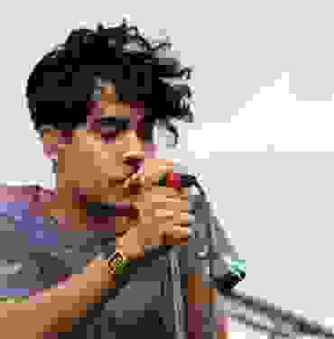 Neon Indian regresa con 