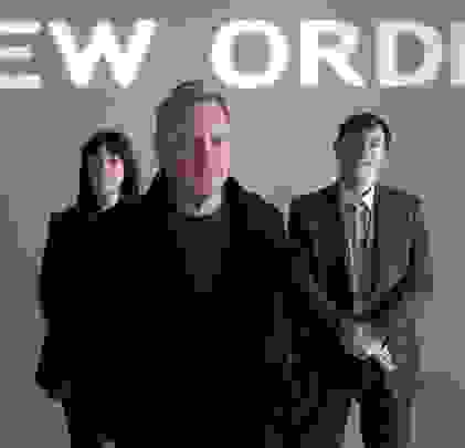 Checa el trailer de la serie documental de New Order: ‘TRANSMISSIONS’