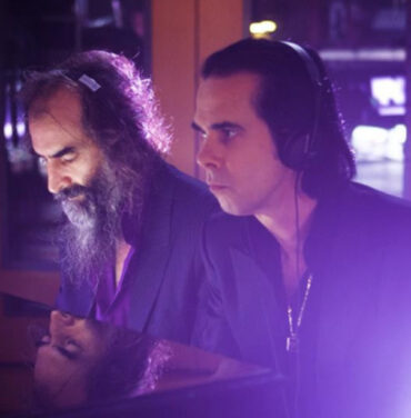 Nick Cave y Warren Ellis comparten su disco 'CARNAGE'