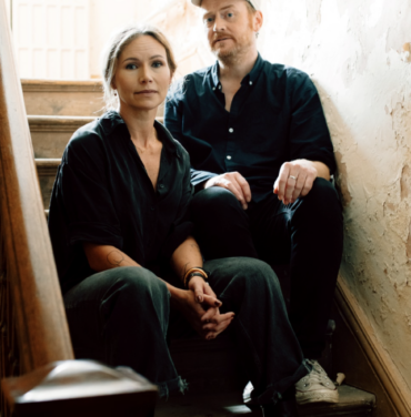 Nina Persson y colaboradores estrenan “An Upturned Crab