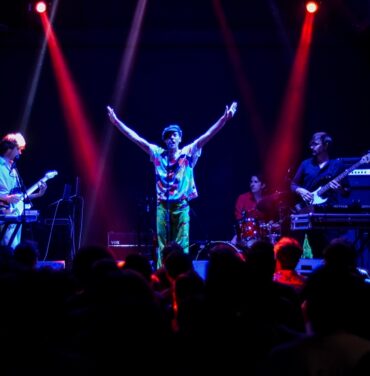 of Montreal en el Foro Indie Rocks!