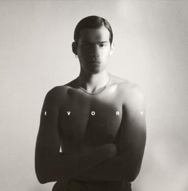 Omar Apollo — Ivory